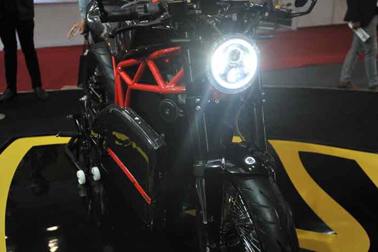 India’s Local Made Electric MotorCycle-Menza Lucat