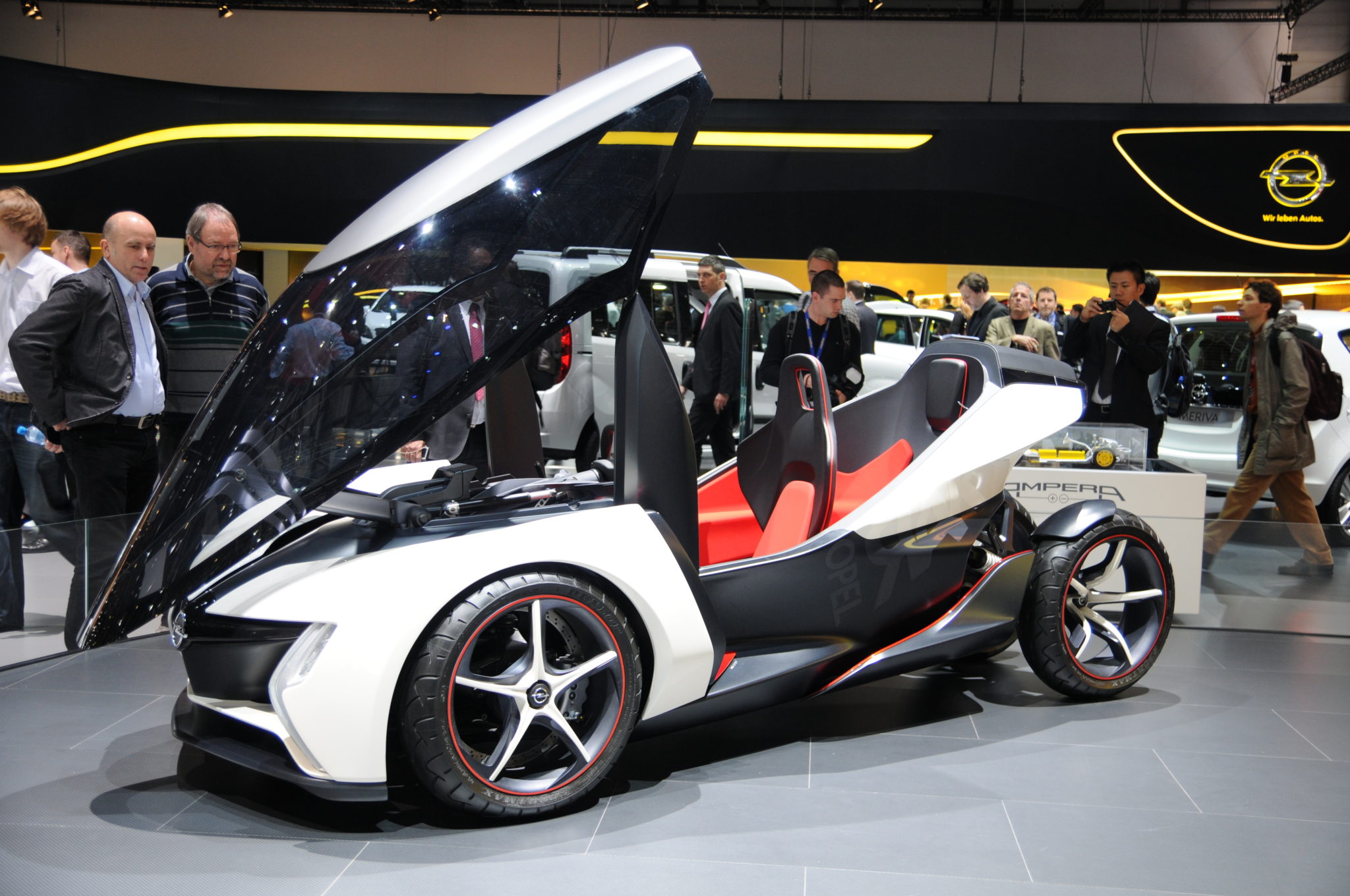 Super Electric Car-Opel Rak E Specifications and Price (13)