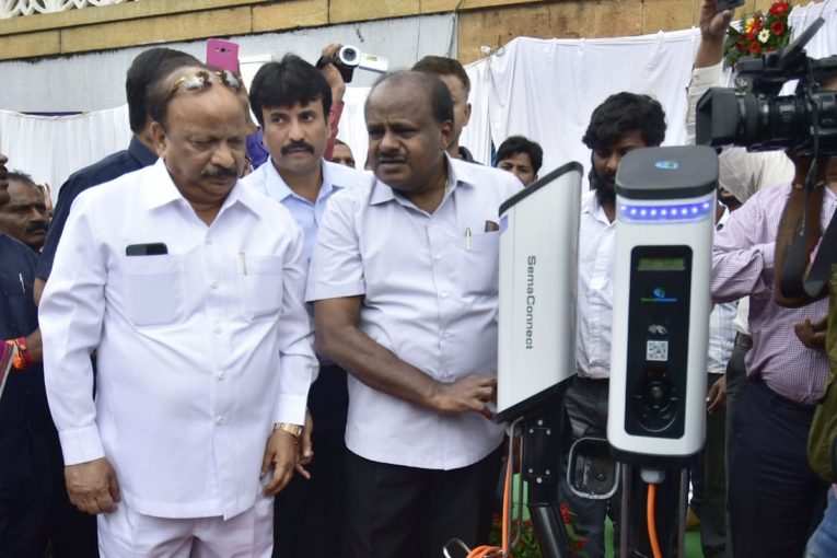Karnataka CM inaugurates Electric Vehicle Charging Stations India's
