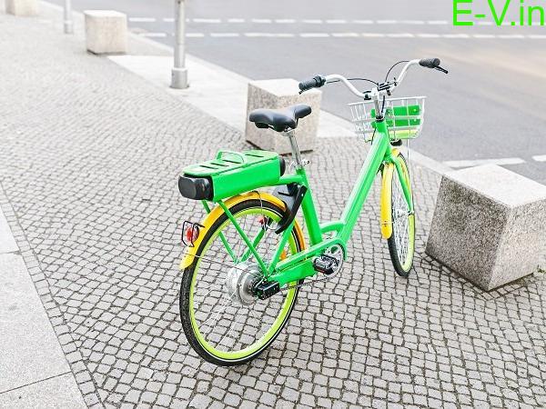 e-scooters & bicycle sharing services