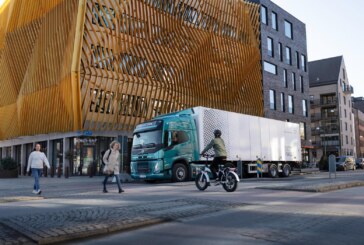 Volvo Trucks receives order for 100 electric semis