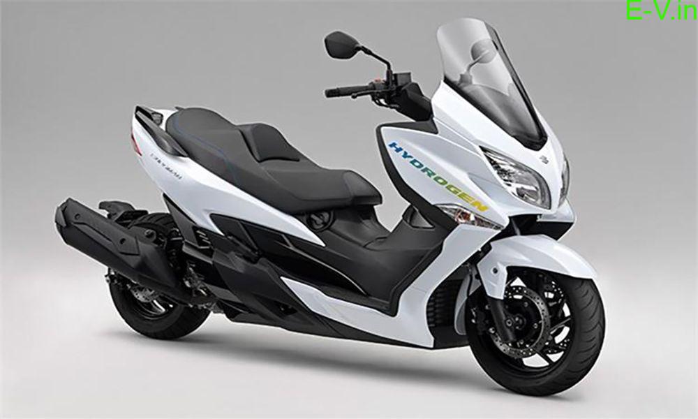 In 2023: Suzuki unveils its e-Burgman and hydrogen-powered Burgman