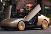 Elon Musk: Tesla to Launch 10 Robotaxis in First Week, Aiming for 1,000 Within Months
