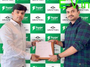 Mv3CDUzy-PHOTO-CAPTION-Left-to-Right-Parshuram-Paka-Founder-Gravton-Motors--1200x900